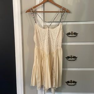 Buckle lacy, festival top